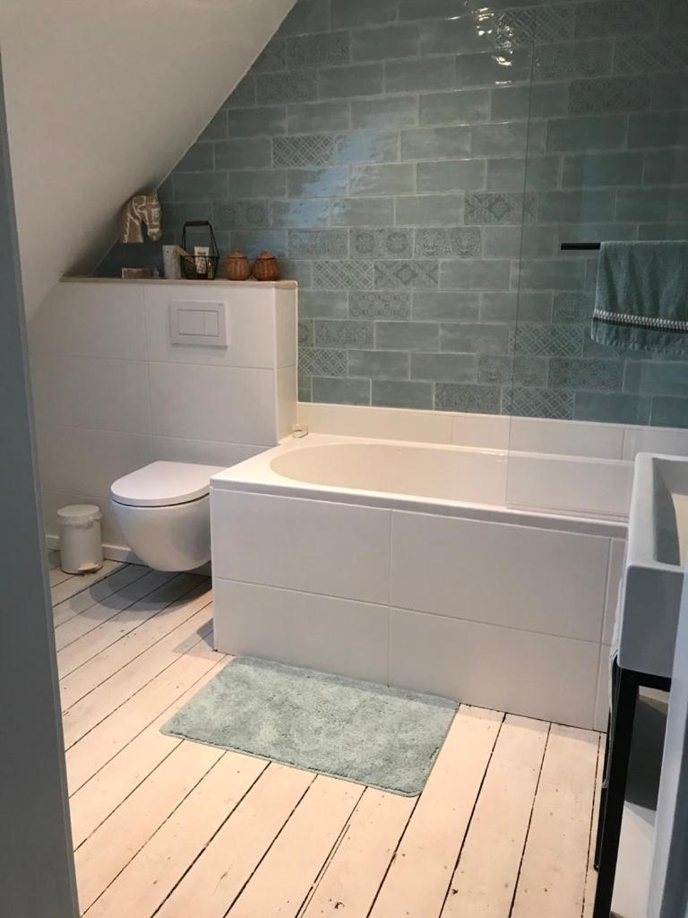 Ks Kotten Bed And Breakfast 레스 외부 사진